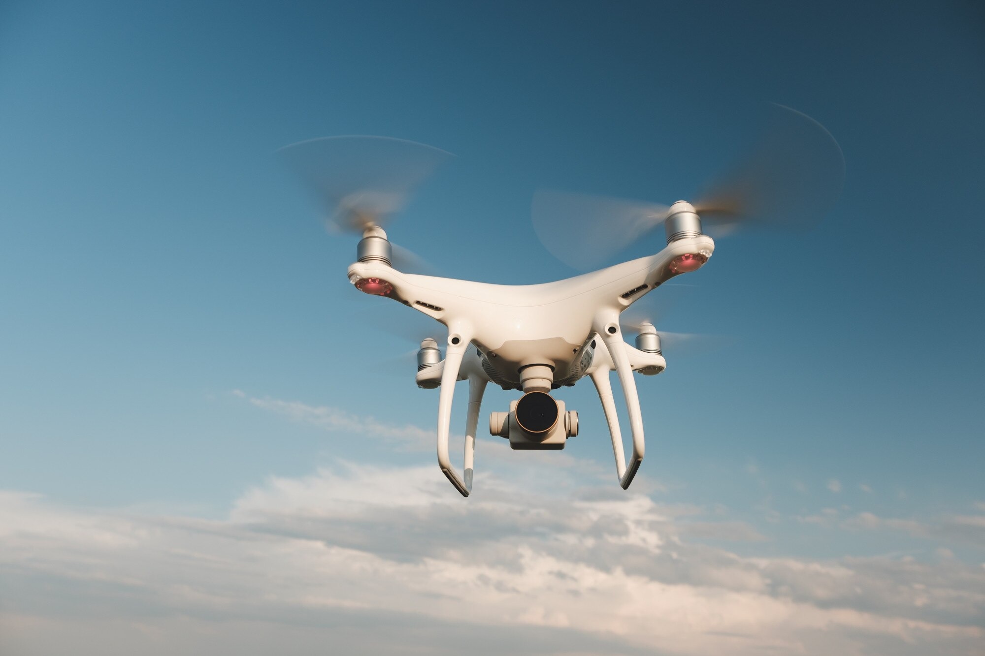 ¿Se puede volar drones en ciudad legalmente